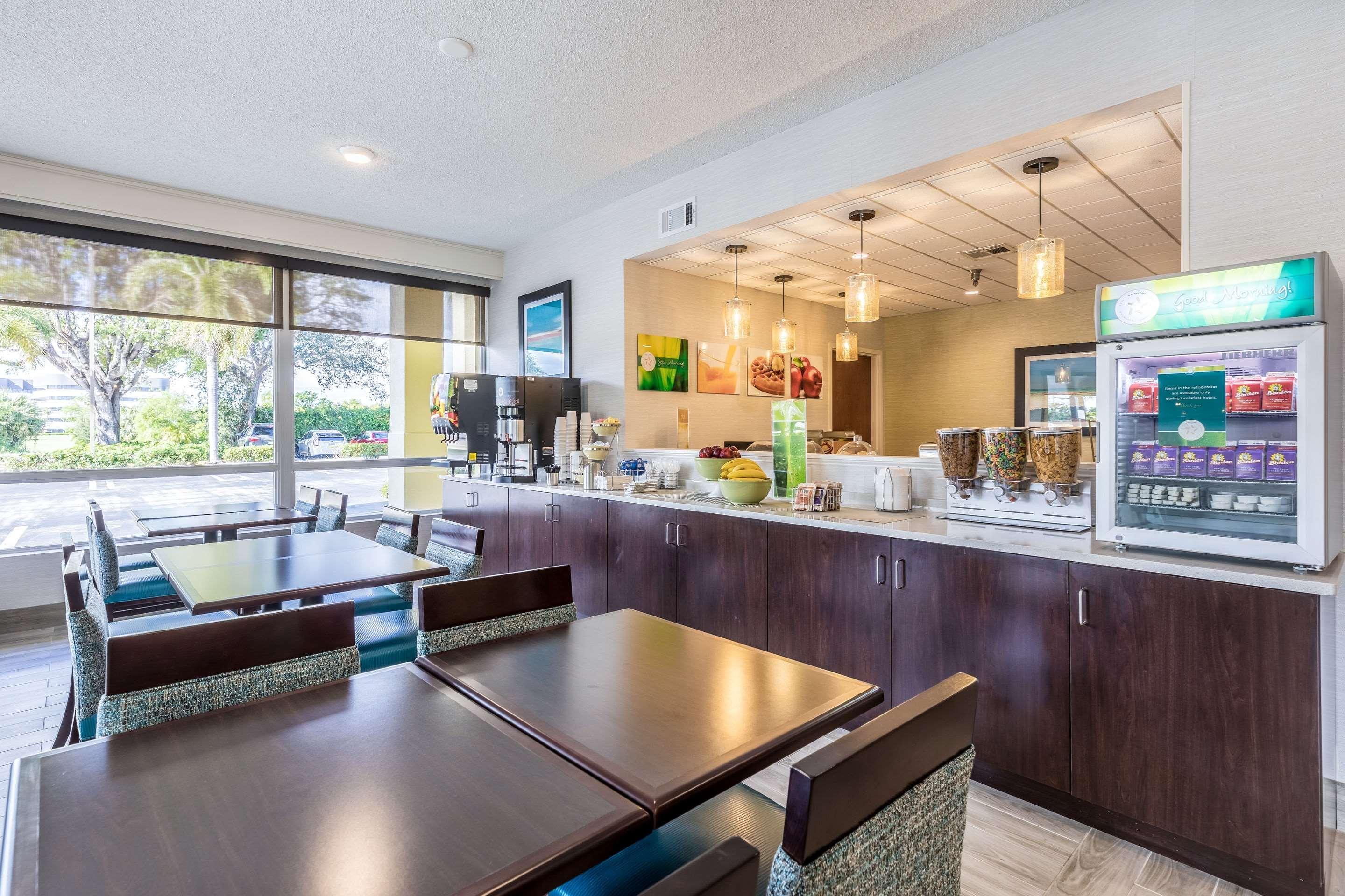 Quality Inn Palm Beach International Airport West Palm Beach Esterno foto