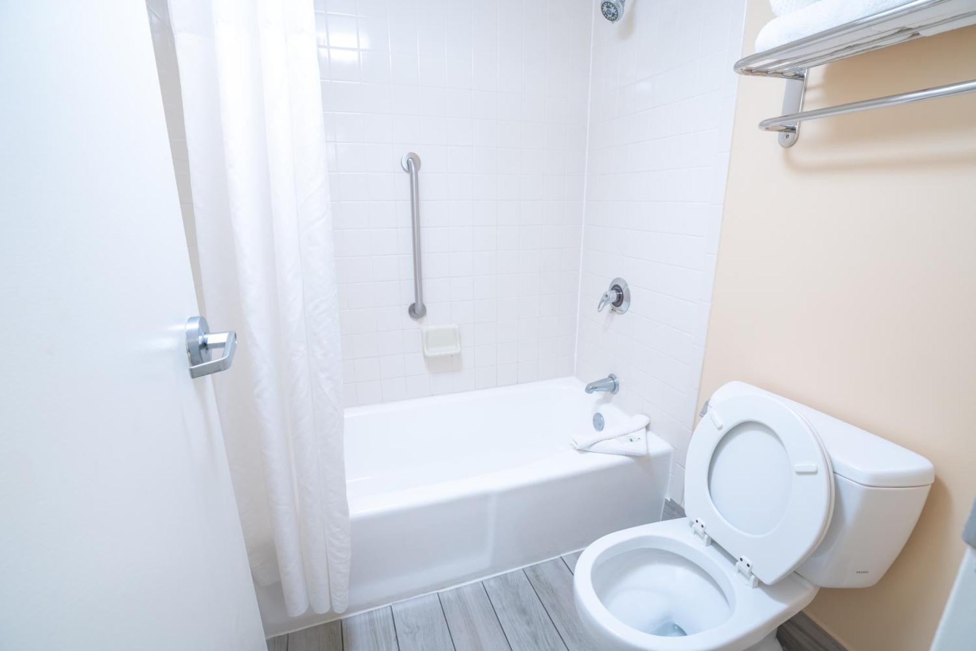 Quality Inn Palm Beach International Airport West Palm Beach Esterno foto